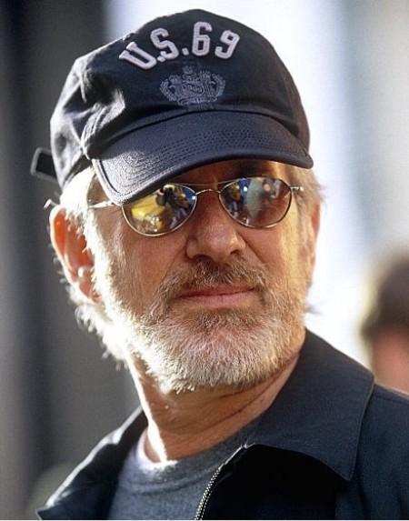 Steven Spielberg A Gamer!
