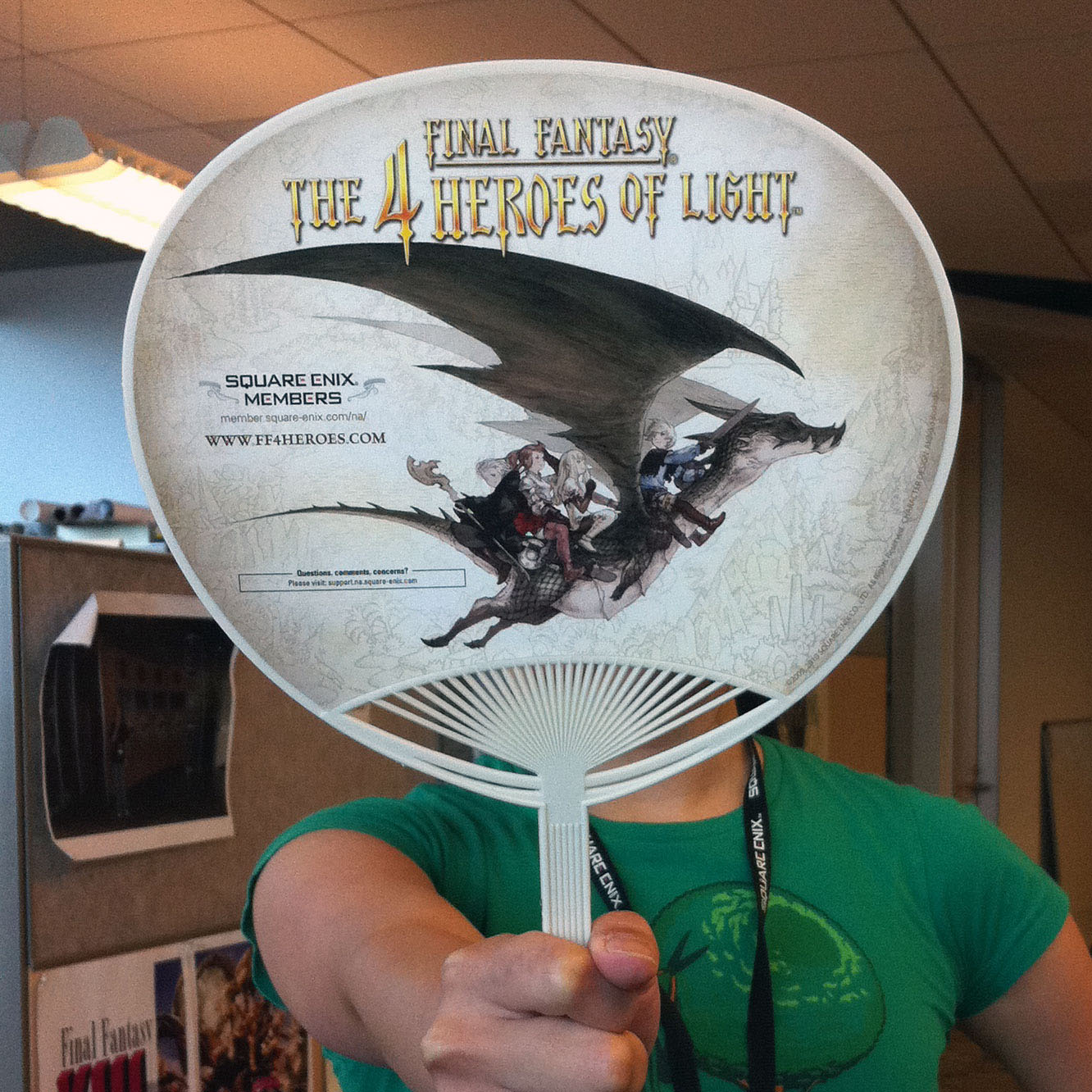Final Fantasy: The 4 Heroes of Light | Comic-Con Hand Fans