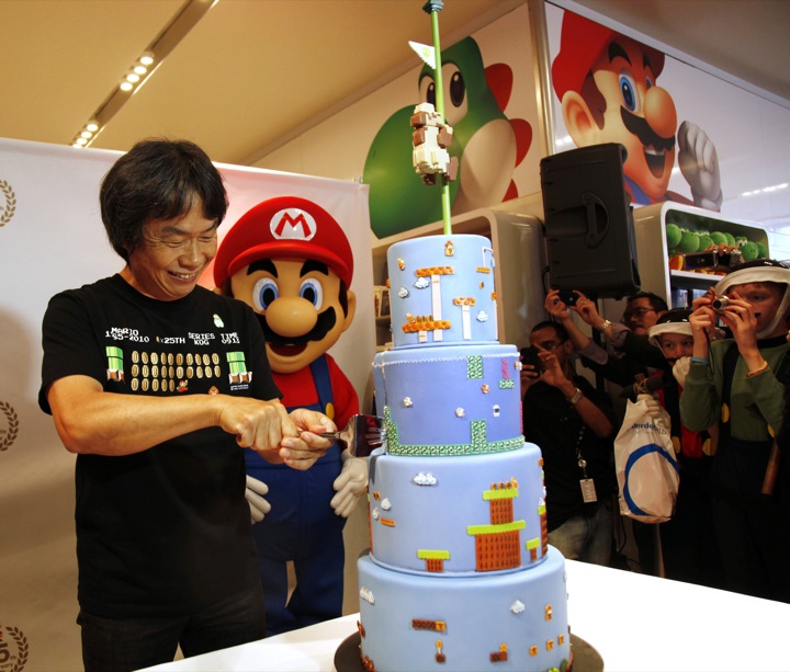 Nintendo World Store – Photos and Captions of the Super Mario Bros. 25 Anniversary Event